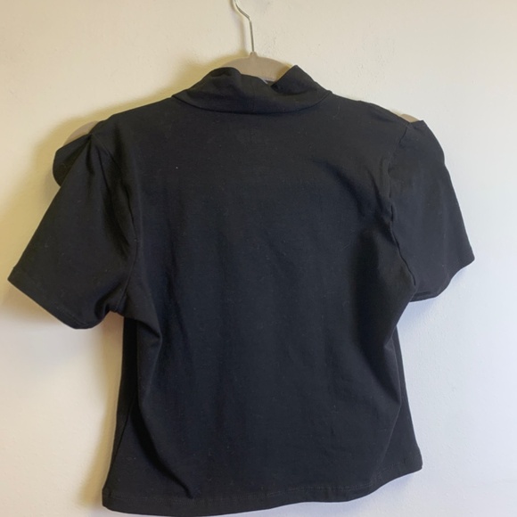 SO Medium Black Top - Picture 3 of 3